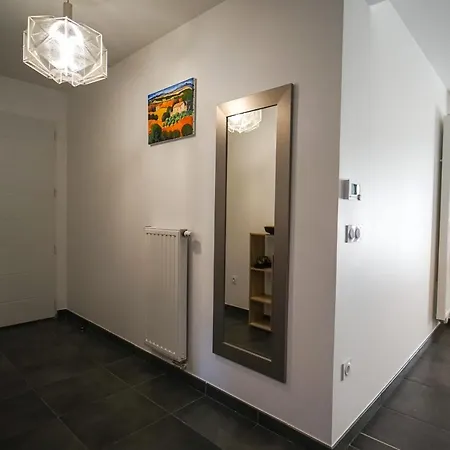 Pour 4 Personnes Avec Tennis De Copropriété Appartement